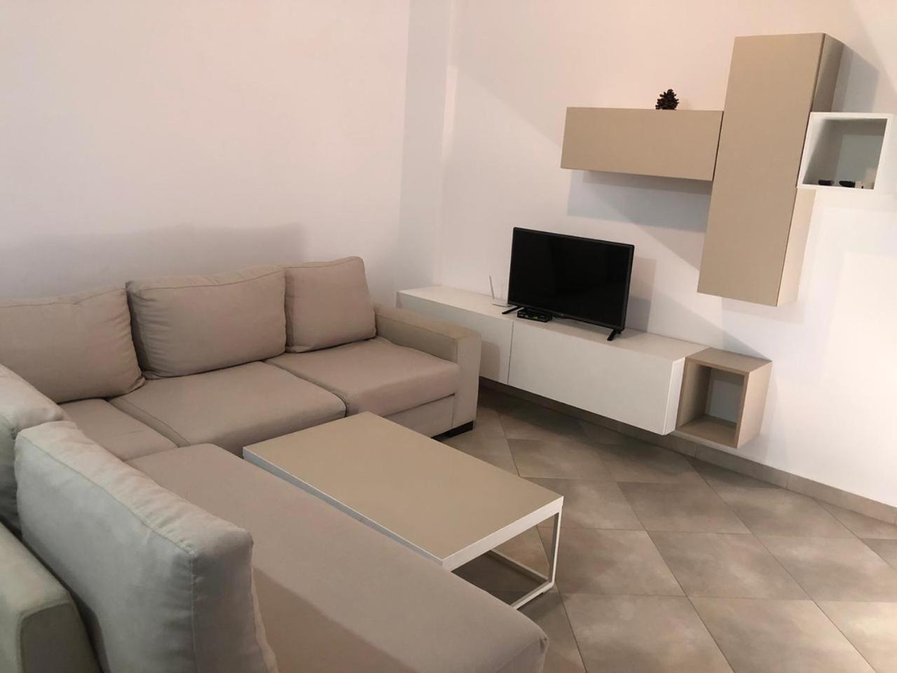 Hotel Fish Land Plazhi San Pietro Ngoại thất bức ảnh