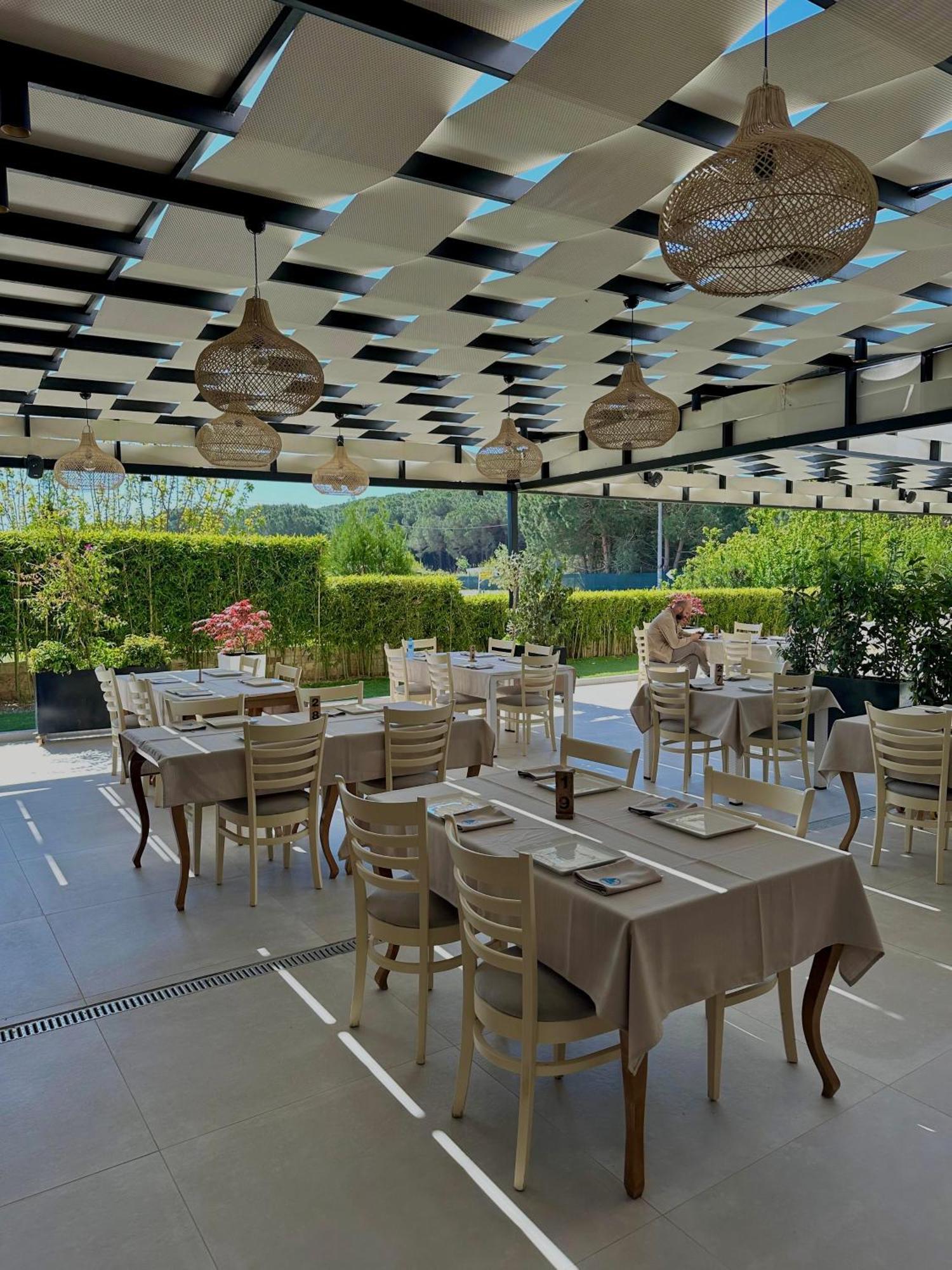 Hotel Fish Land Plazhi San Pietro Ngoại thất bức ảnh