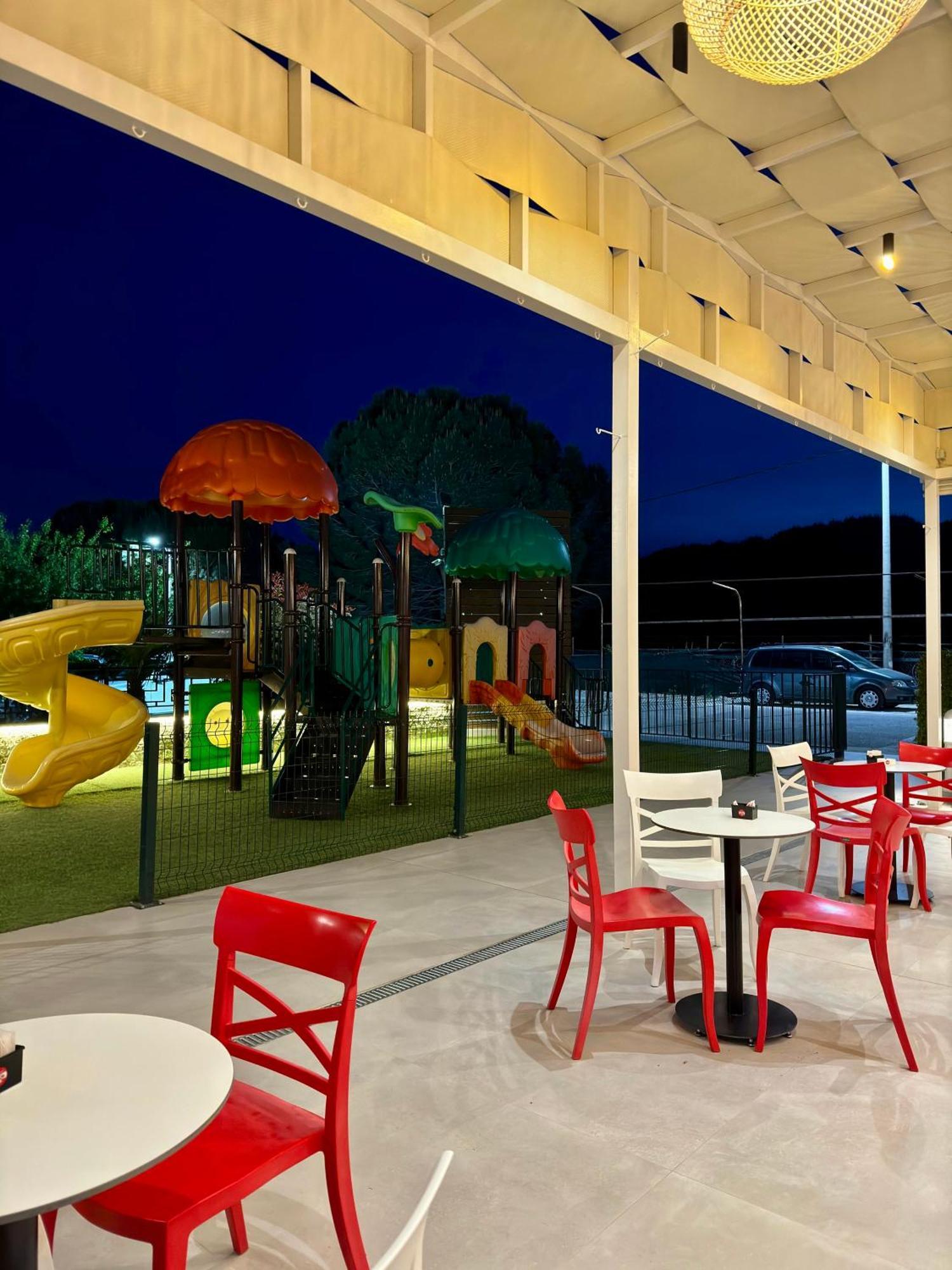 Hotel Fish Land Plazhi San Pietro Ngoại thất bức ảnh