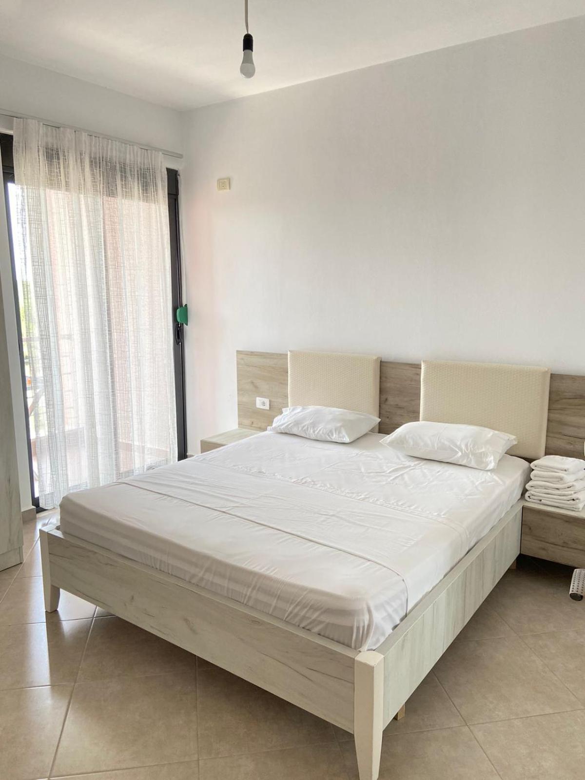 Hotel Fish Land Plazhi San Pietro Ngoại thất bức ảnh